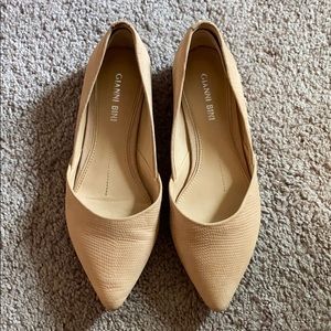 Gianni Bini flats!